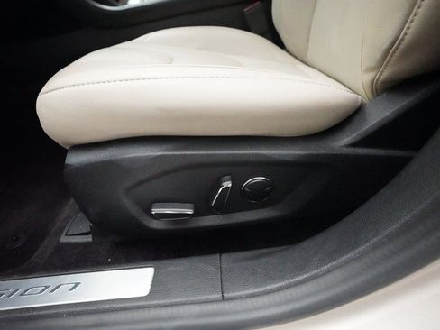 Used 2017 Ford Fusion Titanium image 30