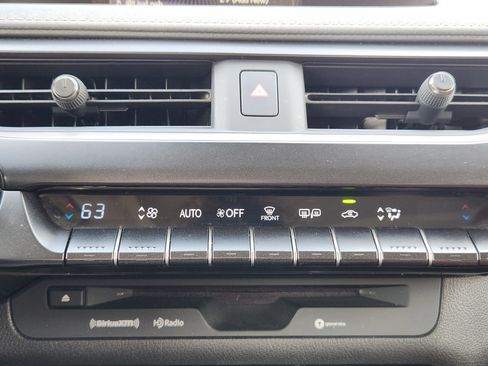 Used 2019 Lexus UX 250h image 22