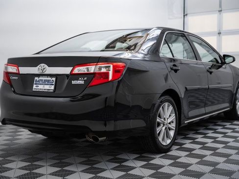 Used 2013 Toyota Camry XLE FWD image 7