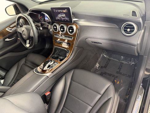 Used 2017 Mercedes-Benz GLC 300 4MATIC image 20