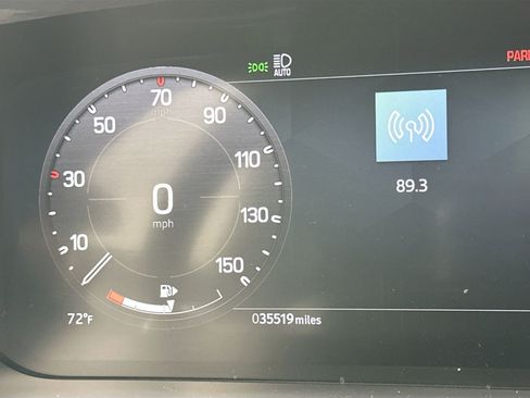 Used 2023 Land Rover Defender 110 V8 AWD/4WD image 12