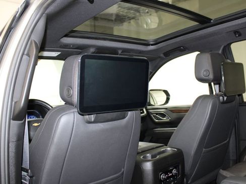 Used 2024 Chevrolet Tahoe High Country image 19