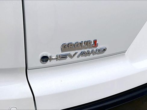 Used 2025 Toyota Crown Signia AWD/4WD image 30