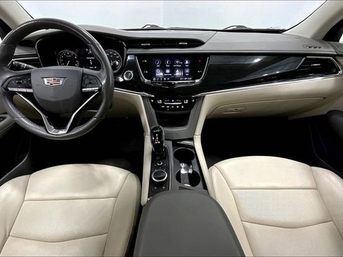 Used 2021 Cadillac XT6 Premium Luxury image 18