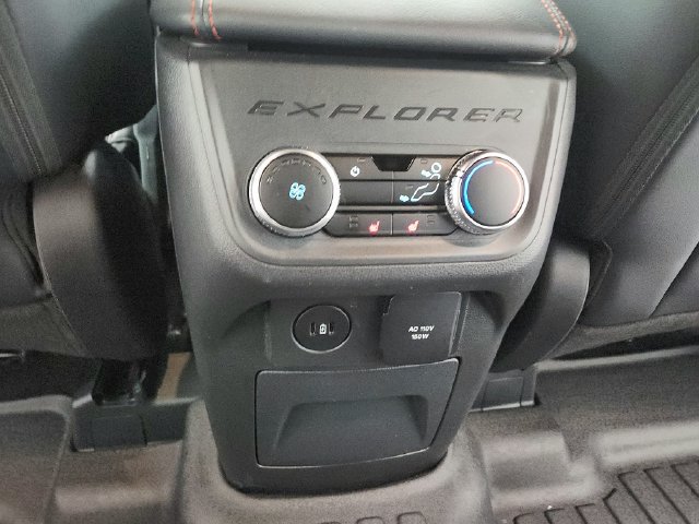 Used 2025 Ford Explorer ST-Line w/ Premium Package RWD image 37