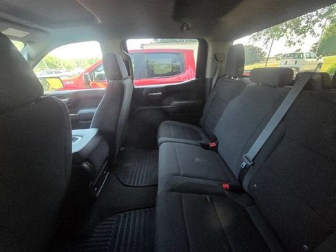 Used 2021 Chevrolet Silverado 1500 Custom Trail Boss w/ LPO, Dark Essentials Package AWD/4WD image 10