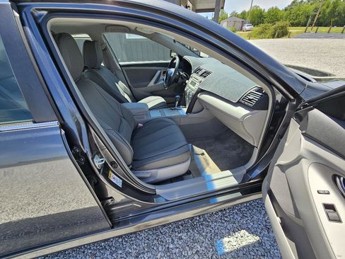 Used 2007 Toyota Camry SE FWD image 32