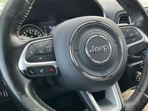 Used 2018 Jeep Compass Latitude AWD/4WD image 23