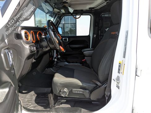 Used 2021 Jeep Gladiator Mojave w/ LED Lighting Group AWD/4WD image 14