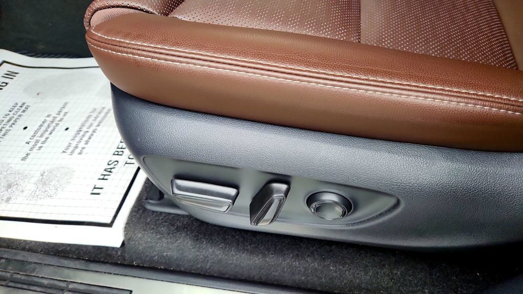Used 2026 Toyota Land Cruiser w/ Premium Package AWD/4WD image 12
