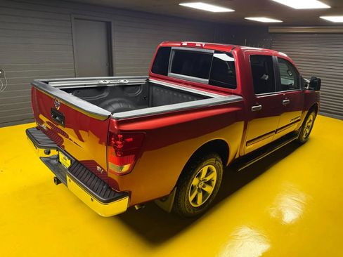 Used 2014 Nissan Titan SV w/ SV Premium Utility Package image 41