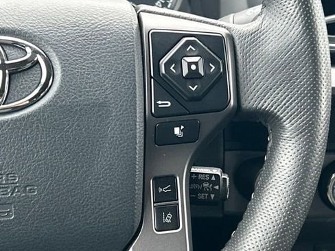 Used 2020 Toyota Tacoma TRD Sport w/ Technology Package AWD/4WD image 17