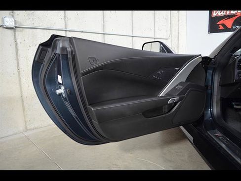 Used 2019 Chevrolet Corvette Z06 RWD image 9