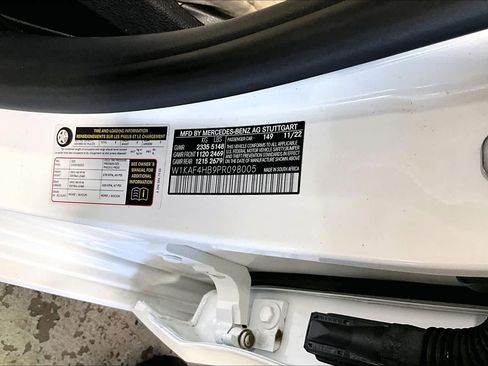 Used 2023 Mercedes-Benz C 300 4MATIC Sedan image 30