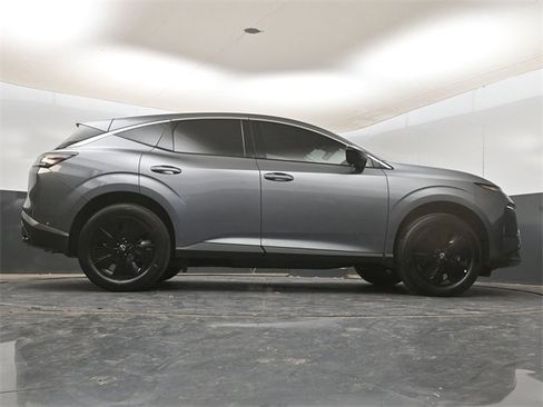 Certified 2025 Nissan Murano SV image 20