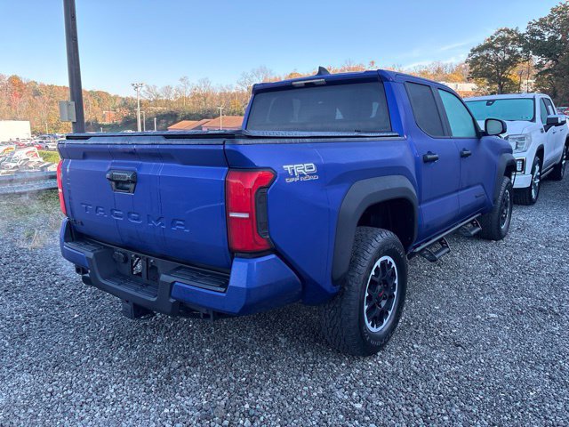 Used 2024 Toyota Tacoma TRD Off-Road AWD/4WD image 5