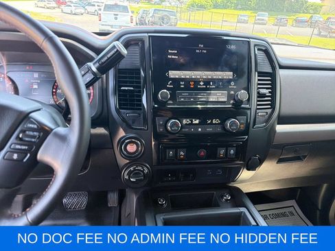 Used 2023 Nissan Titan PRO-4X w/ Pro-4x Convenience Package AWD/4WD image 18