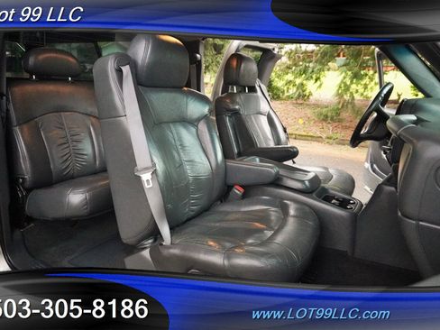 Used 2000 Chevrolet Silverado 2500 LT w/ Firm Ride Suspension Pkg image 16