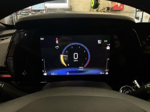 New 2026 Chevrolet Trax RS w/ Sunroof Package FWD image 6