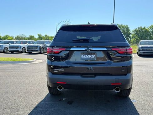Used 2024 Chevrolet Traverse LT w/ LPO, Floor Liner Package FWD image 6