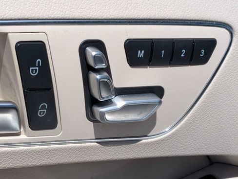 Used 2014 Mercedes-Benz E 350 4MATIC Sedan image 15