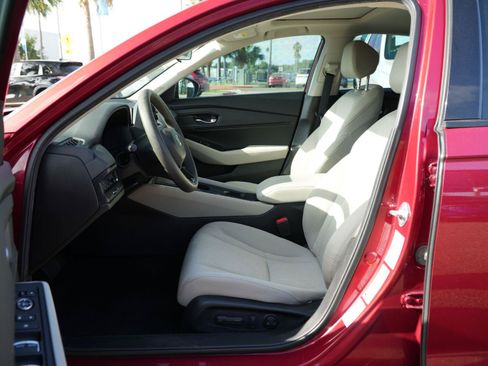 Used 2024 Honda Accord EX image 7