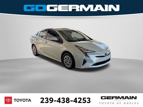 Used 2016 Toyota Prius Two FWD image 10
