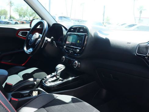 Used 2020 Kia Soul GT-Line Turbo image 35