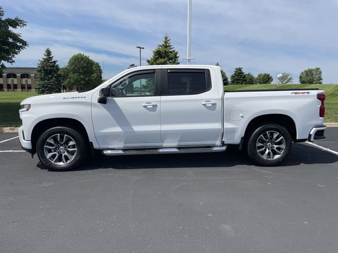 Used 2021 Chevrolet Silverado 1500 RST w/ Max Trailering Package AWD/4WD image 2