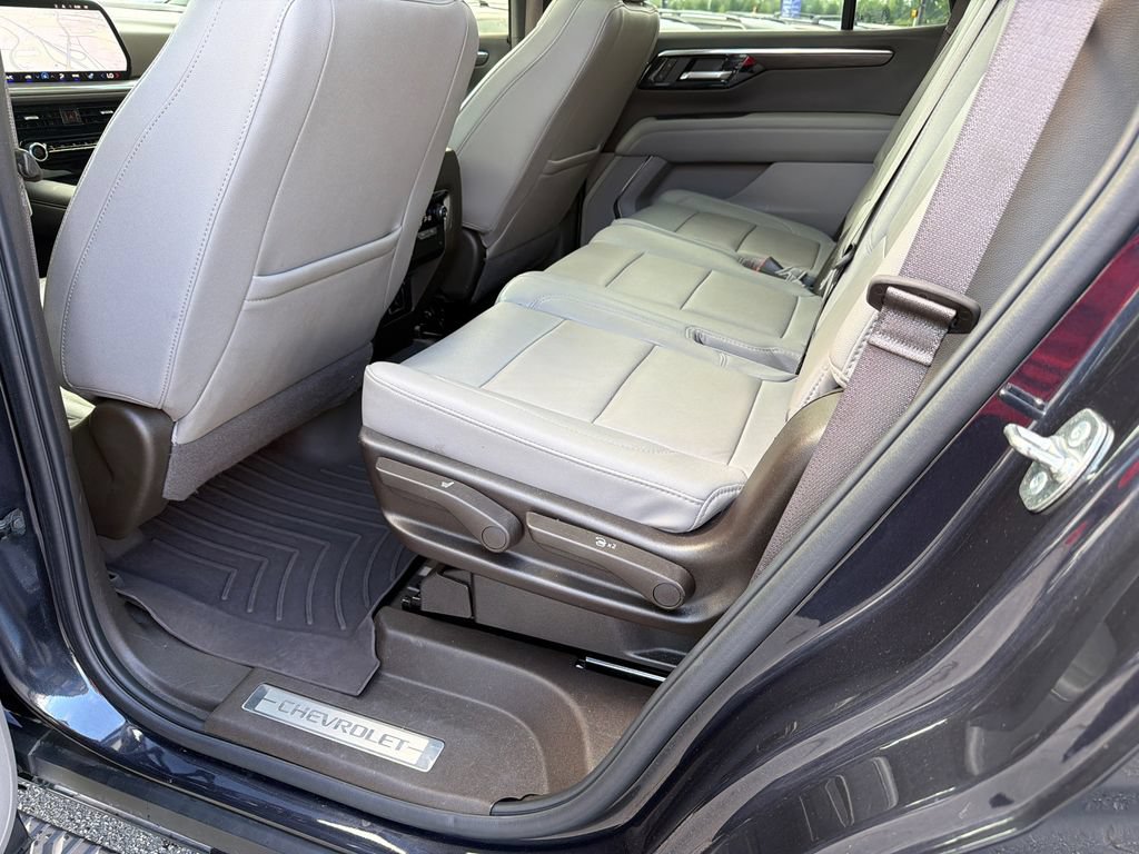 Used 2025 Chevrolet Tahoe Z71 w/ Sun And Tow Package AWD/4WD image 21