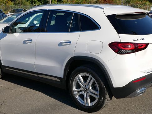 Used 2021 Mercedes-Benz GLA 250 4MATIC image 22