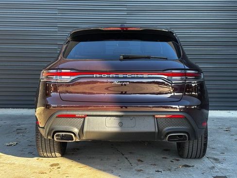 Certified 2026 Porsche Macan AWD/4WD image 6