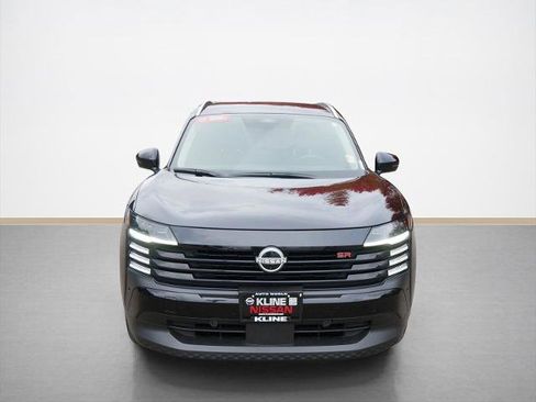 Certified 2025 Nissan Kicks SR image 8