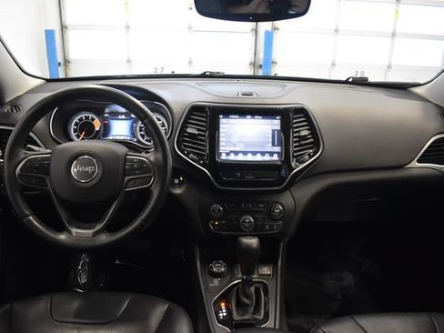 Used 2019 Jeep Cherokee Limited AWD/4WD image 5