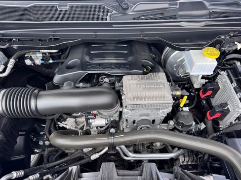 Used 2022 RAM 1500 Big Horn AWD/4WD image 35