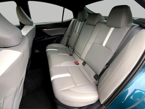 Used 2025 Toyota Camry SE FWD image 38