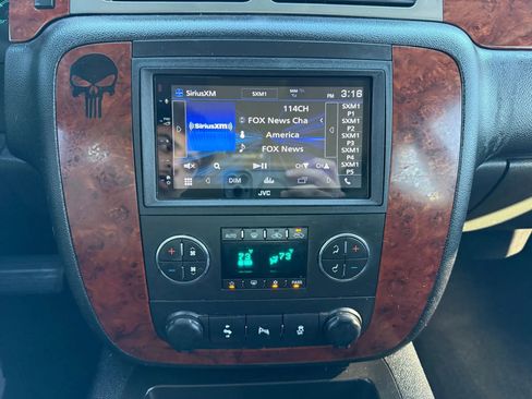 Used 2012 Chevrolet Avalanche LT w/ All-Star Edition image 18