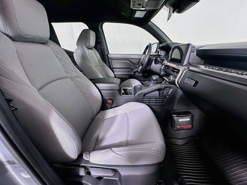Used 2026 Toyota Tacoma SR5 RWD image 29