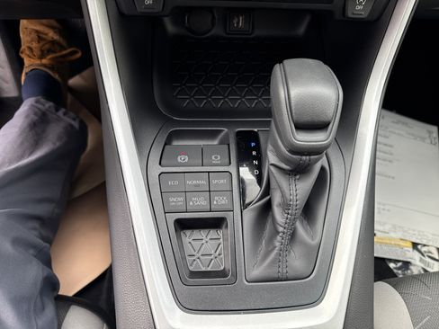 New 2025 Toyota RAV4 XLE image 23