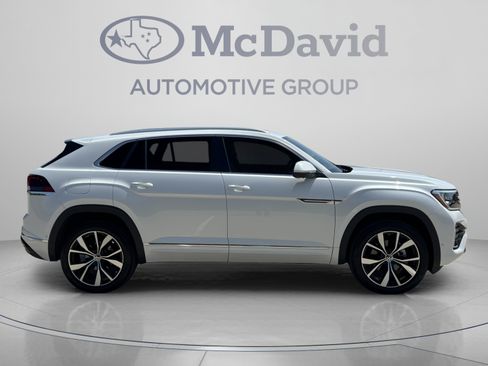 Used 2024 Volkswagen Atlas Cross Sport SEL Premium R-Line AWD/4WD image 8