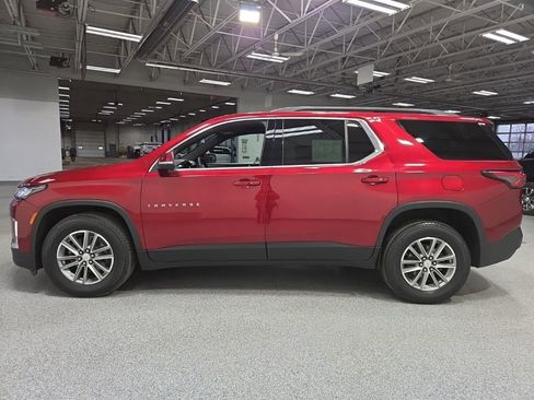 Used 2023 Chevrolet Traverse LT image 4