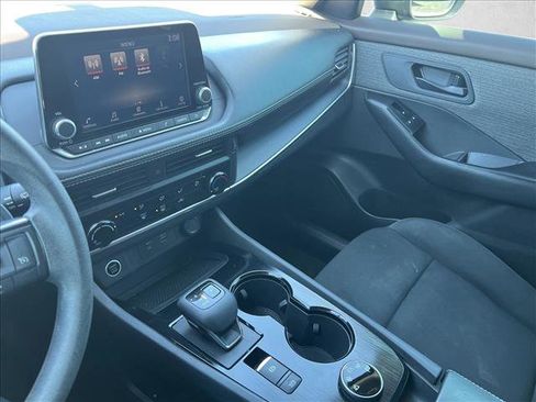 Used 2023 Nissan Rogue S image 15