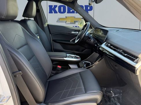 Used 2025 BMW X1 xDrive28i AWD/4WD image 17