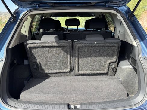 Used 2018 Volkswagen Tiguan S image 14