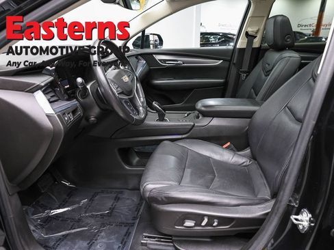 Used 2018 Cadillac XT5 Luxury w/ Driver Awareness Package AWD/4WD image 14