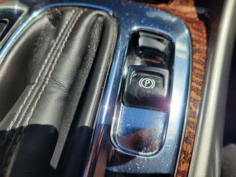 Used 2013 Chevrolet Malibu Eco w/ Leather Package FWD image 19