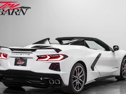 Used 2023 Chevrolet Corvette Stingray Preferred Conv w/ Z51 Performance Package RWD image 5