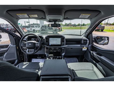 New 2025 Ford F150 Lightning XLT AWD/4WD image 10