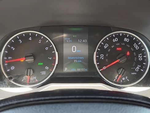 Used 2021 Toyota RAV4 XLE FWD image 23