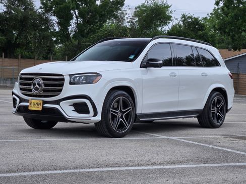 Used 2024 Mercedes-Benz GLS 450 4MATIC image 8